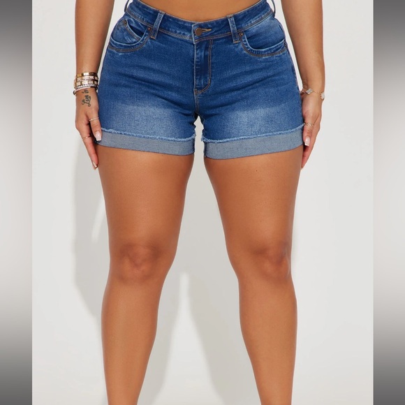 Denim shorts - Picture 1 of 5